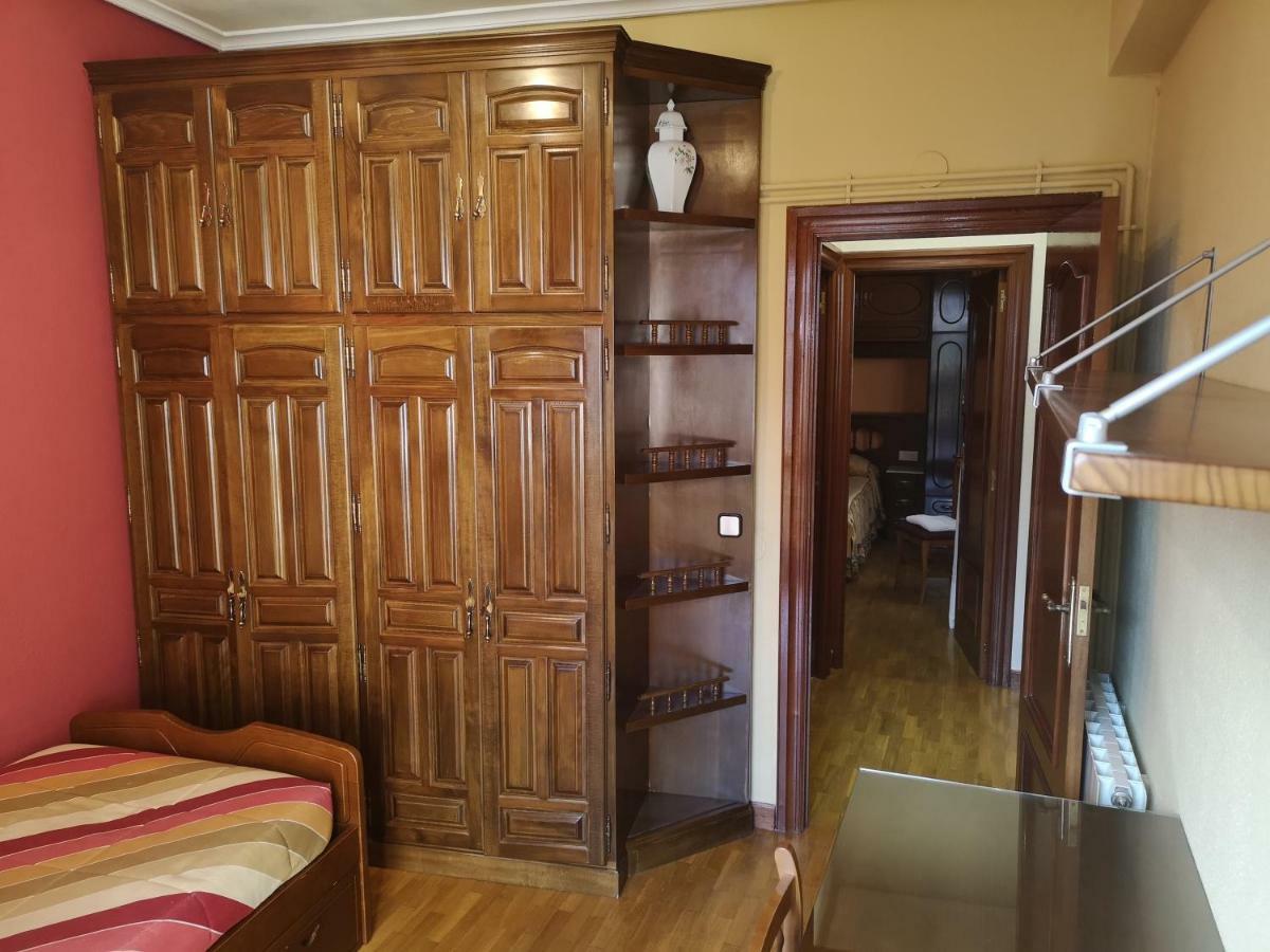 Apartamento Gallarza Con Parking เอซกาไรย์ ภายนอก รูปภาพ