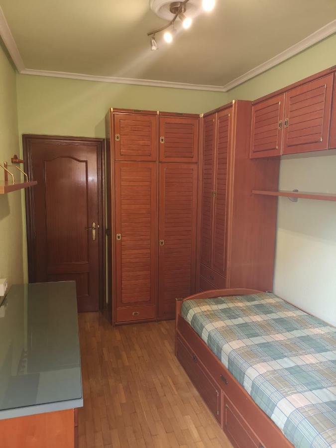 Apartamento Gallarza Con Parking เอซกาไรย์ ภายนอก รูปภาพ